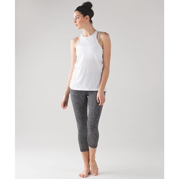 Lululemon Wunder Under Crop (Hi-Rise) 21" Size 6 - Picture 6 of 6